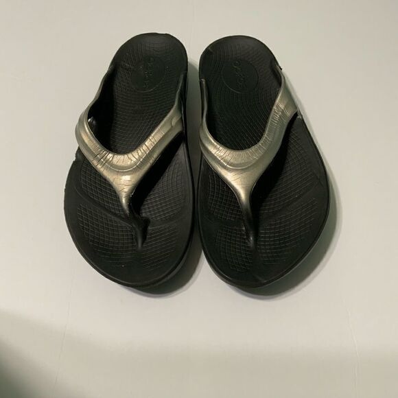 OOFOS OOlala Women's size 7 - Picture 4 of 6